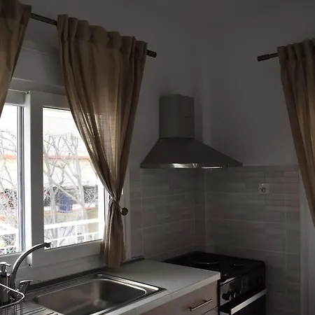 Apartment Comfy By The Sea